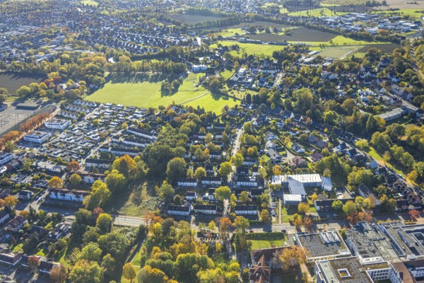 Aerial view, row house residential area Fasanenstraße and Am Huckenholz with meadow area, Uentrop, Hamm, Ruhr area, North Rhine-Westphalia, Germany, DE, Europe, property tax, real estate, aerial photography, aerial photography, overview, bird's eye view, residential complex, living and living, residential area, residential district, residential area, birds-eyes view, overview