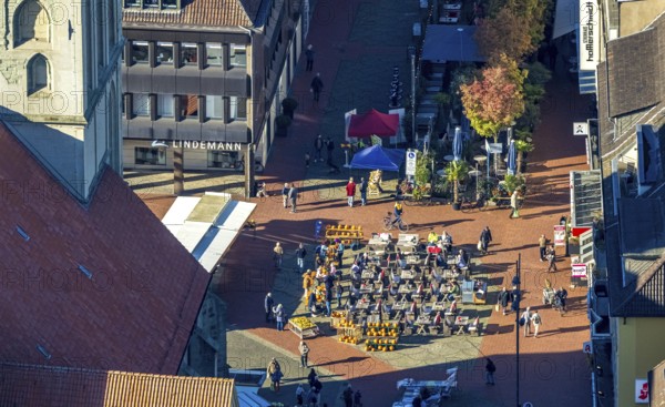 Aerial view, Evangelische Pauluskirche, outdoor catering on the market square with pumpkin sales, Mitte, Hamm, Ruhr area, North Rhine-Westphalia, Germany, place of worship, outdoor catering, DE, Europe, pedestrian zone, gastronomy, religious community, holy place, church, parish, denomination, aerial photo, aerial photography, market square, market stalls, religion, religious place, overview, bird's eye view, weekly market market, Birds-eyes view, overview
