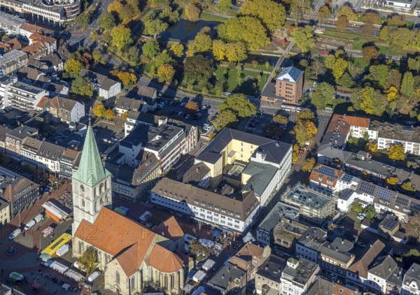 Aerial view, city and evangelical St. Paul's Church, weekly market market on the market square, educational center, Mitte, Hamm, Ruhr region, North Rhine-Westphalia, Germany, place of worship, city, DE, Europe, religious community, holy place, city center, church, parish, denomination, aerial photography, religion, religious place, overview, birds-eyes view, overview