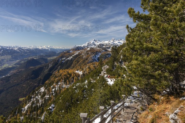Autumn atmosphere, snow on mountain range, autumn leaves, path to Friedenskircherl, view from Stoderzinken near Gröbming, Styria, Austria