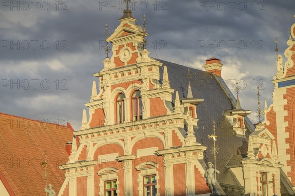 Schwarzhäupterhaus Melngalvju nams, Ratslautikum, Old Town, Riga, Latvia