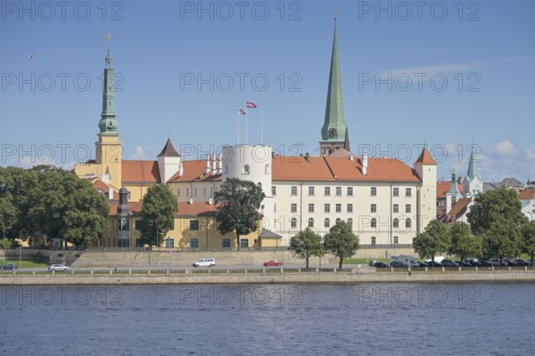 Castle, river Düna, Riga, Latvia