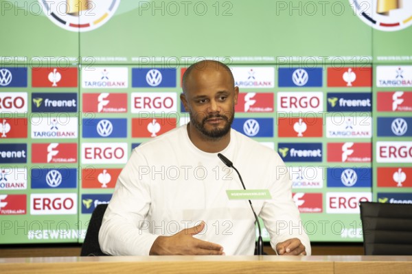 (DFL/DFB REGULATIONS PROHIBIT ANY USE OF PHOTOGRAPHS AS IMAGE SEQUENCES AND/OR QUASI-VIDEO), Rhein Energie Stadion, Cologne, North Rhine-Westphalia, PK Vincent Kompany (FC Bayern Munich, Haed Coach), DFB Cup 1.FC Cologne, FC Bayern Munich on 29.10.2025 at the Rhein Energie Stadium in Cologne Germany