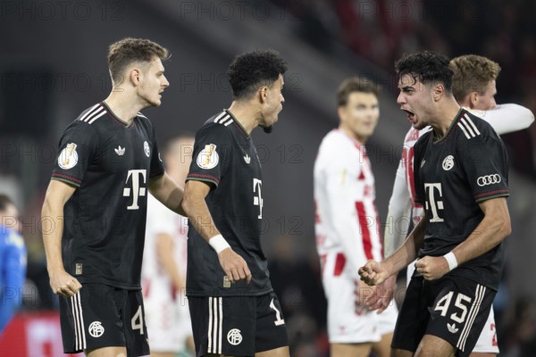 (DFL/DFB REGULATIONS PROHIBIT ANY USE OF PHOTOGRAPHS AS IMAGE SEQUENCES AND/OR QUASI-VIDEO), Rhein Energie Stadion, Cologne, North Rhine-Westphalia, Luis Diaz (FC Bayern Munich, attack, #14), Aleksander Pavlovic (FC Bayern Munich, midfield, #45), DFB-Pokal 1.FC Cologne, FC Bayern Munich on 29.10.2025 at the Rhein Energie Stadium in Cologne Germany