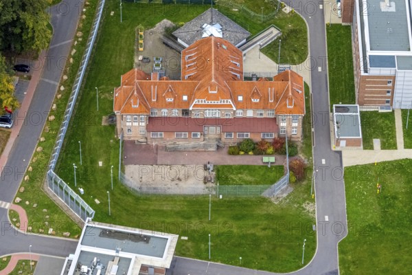 Aerial view, LVR-Klinik Bedburg-Hau, LVR-Klinik, Buchenallee, Hau, Bedburg-Hau, Lower Rhine, North Rhine-Westphalia, Germany