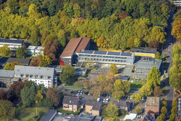Aerial view, Bildungszentrum Niederrhein Wesel vocational school, autumn trees, Wesel, Lower Rhine, North Rhine-Westphalia, Germany, education, educational institution, DE, Europe, teaching institute, aerial photography, aerial photography, school, overview, birds-eyes view, overview