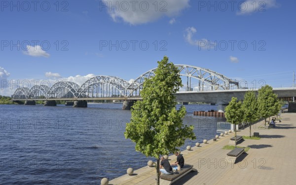 Railway bridge over the Düna, Dzelcela tilts, Riga, Latvia