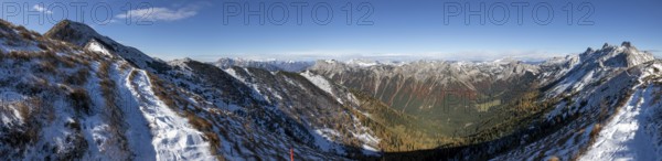 Autumn atmosphere, snow on mountain peaks, Polstergipfel, Vordernberger Griesmauer, Hochschwab, panoramic view, Styria, Austria