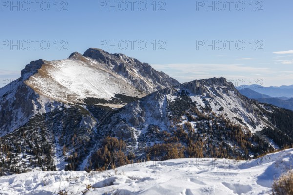 Autumn atmosphere, snow on mountain peaks, Leobner Wall and high tower, Eisenerzer Alps, Styria, Austria