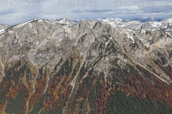 Snow on mountain peaks, autumnal foliage, Hochschwabgebiet, view from Polster, Styria, Austria