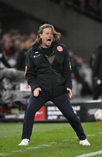 Coach coach Bo Henriksen 1st FSV Mainz 05 on the sidelines Gestik Gesture MHPArena, MHP Arena Stuttgart, Baden-Württemberg, Germany