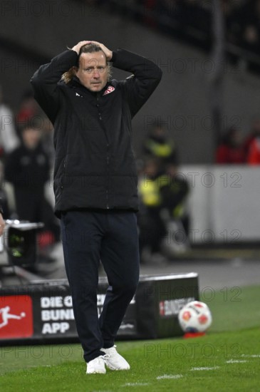 Coach coach Bo Henriksen 1. FSV Mainz 05 Disappointment disappointed after missed goal opportunity gesture MHPArena, MHP Arena Stuttgart, Baden-Württemberg, Germany