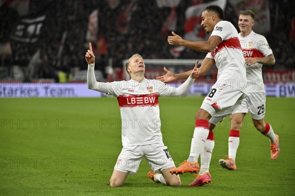 Goal cheers Chris Führich VfB Stuttgart (10) Jamie Leweling VfB Stuttgart (18) Finn Jeltsch VfB Stuttgart (29) MHPArena, MHP Arena Stuttgart, Baden-Württemberg, Germany