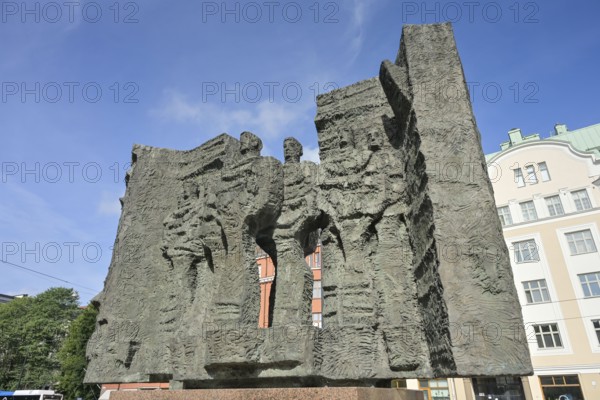 Tanner's Gate Väinö Tanner Memorial sculpture, Kallio, Helsinki, Finland