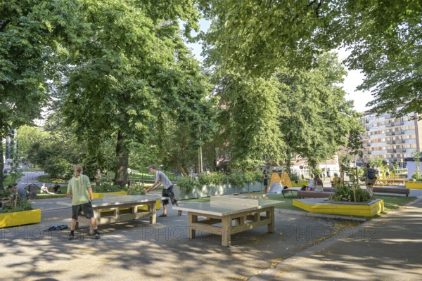 People, leisure, Karhupuisto Park, Kallio, Helsinki, Finland
