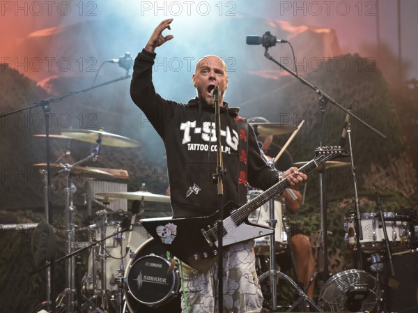 WROCLAW, POLAND - AUGUST 29, 2016: Tomasz Lipnicki from band Illusion during festival wROCK for freedom