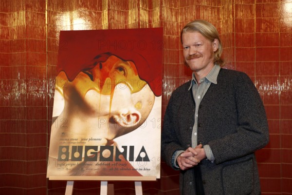 Jesse Plemons at a photocall on the occasion of a special screening of Bugonia at the Delphi Filmpalast in Berlin on 25.10.2025
