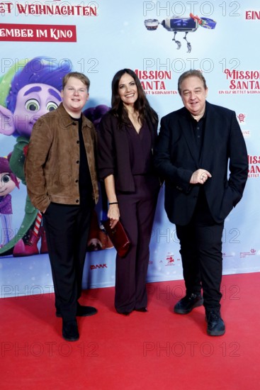 Julius Weckauf, Bettina Zimmermann and Oliver Kalkofe at a special screening of MISSION SANTA - AN ELF SAVES CHRISTMAS at the Kulturbrauerei in Berlin on 25.10.2025