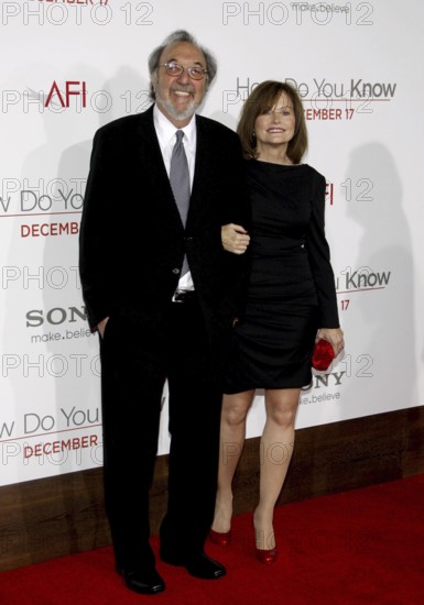 James L. Brooks and Holly Holmberg Brooks at the Los Angeles premiere of 'How Do You Know' held at the Regency Village Theatre in Westwood, USA on December 13, 2010, Westwood, CA, USA, Los Angeles, California, USA