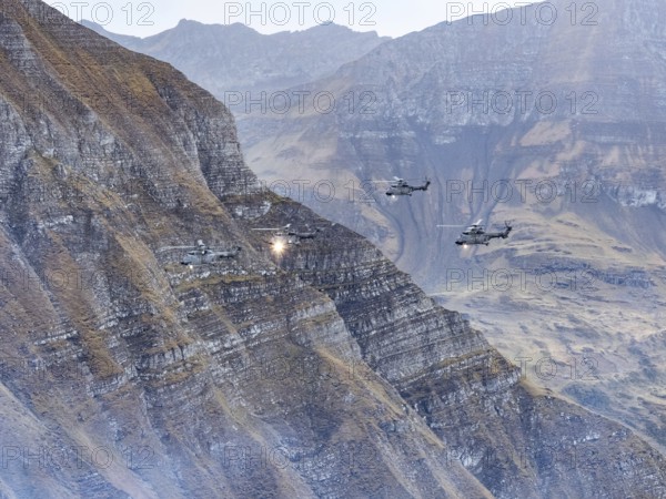 Axalp, Switzerland, airshow, demonstration, air force, army, military, Alps, mountains, combat helicopter