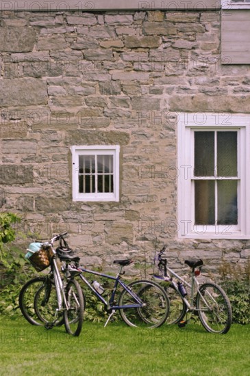 The fisk Farm is a country Inn on the Lake Champlain Islands in Isle LaMotte, Vermont