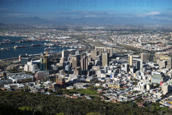 Downtown Cape Town seen from Signal Hill, Cape Town, Western Cape, Republic of South Africa