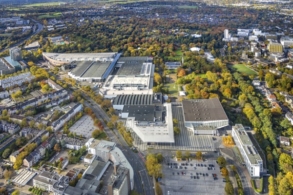 Aerial view, Messe Essen area, general overview, forest and Grugapark, eon headquarters, Bredeney, Essen, Ruhr area, North Rhine-Westphalia, Germany, DE, Europe, aerial photography, aerial photography, Messe Essen, exhibition center, overview, birds-eyes view, overview