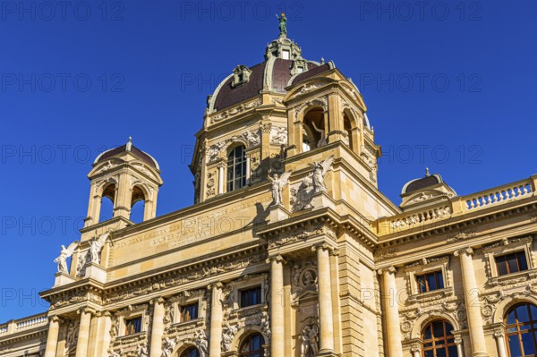 Kunsthistorisches Museum am Maria-Theresien-Platz, Vienna, Austria