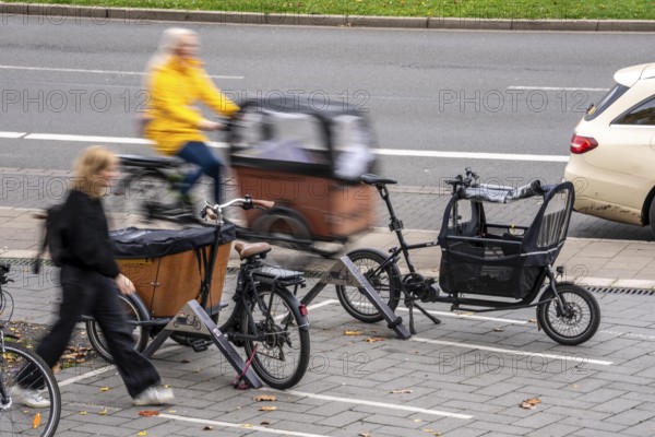 Parking lot for cargo bikes at Düsseldorf-Bilk station, past, North Rhine-Westphalia
