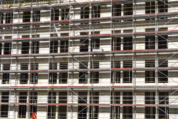 Construction site, residential construction, 50 new, publicly funded rental apartments, catering, commercial space, Weber1 urban district, city center, Essen, North Rhine-Westphalia