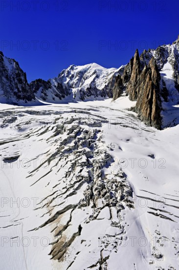 View of the mountains from the Télécabine Panorama Railway, La Tour Ronde, Mont Blanc, Mont Maudit, Le Mont Blanc du Tacul, in the foreground the glacier du Géant, Chamonix-Mont-Blanc, Haute-Savoie, France