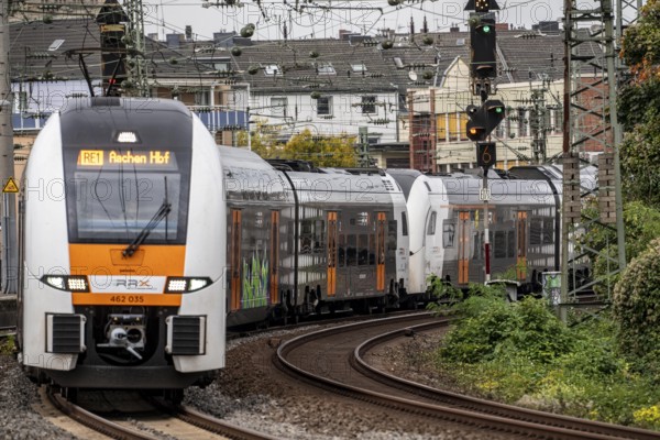 Rhein-Ruhr-Express, RRX train, RE1 on the way to Aachen, from Düsseldorf main station, here near Volksgarten station, North Rhine-Westphalia, Germany