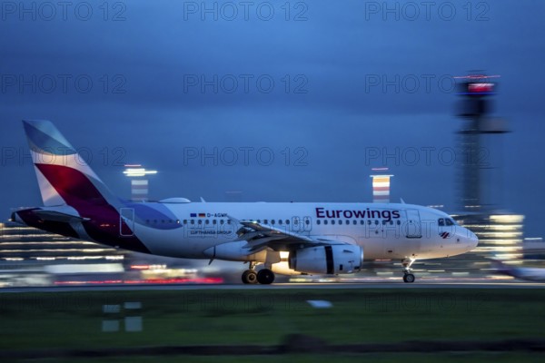 Eurowings Airbus A319, landing at Düsseldorf Airport, North Rhine-Westphalia, Germany