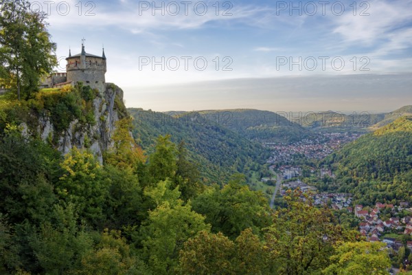 Lichtenstein Castle, also known as Württemberg's fairytale castle, built in the style of historicism, landscape on the Echaz Valley, Lichtenstein, Swabian Jura, Baden-Württemberg, Germany