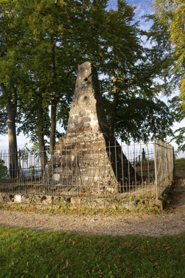 Lichtenstein Castle Memorial, the rocks of the Alb, geology, Lichtenstein, Swabian Jura, Baden-Württemberg, Germany