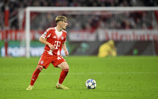 Lennart Karl Bayern Munich FCB (42) Ball Action Champions League, Allianz Arena, Munich, Bayern, Germany