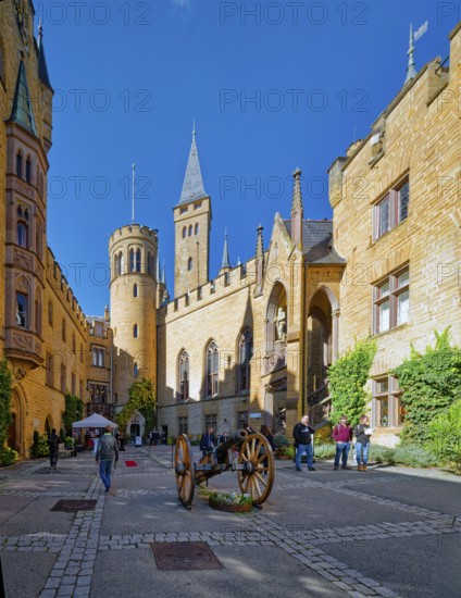 Courtyard, Hohenzollern Castle, ancestral home of the House of Hohenzollern, noble family, German emperors, Bisingen, Baden-Württemberg, Germany