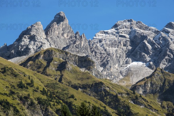 View of Trettachspitze and Mädelegabel, Allgäu Mountains, near Einödsbach, Oberstdorf, Oberallgäu, Allgäu, Bavaria Germany