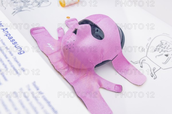 On October 25, 2025, the last hall of the permanent exhibition, Abenteuer Mensch, was opened with a completely new concept at the German Hygiene Museum Dresden. Over the past year, a curatorial team from the museum worked with over 100 interested people from Dresden's urban society and compiled numerous objects and stories for this exhibition. Both — the exhibits and their usage histories — will be transferred to the museum collection at the end of the project. Streching mask with sauna effect, Dresden, Saxony, Germany