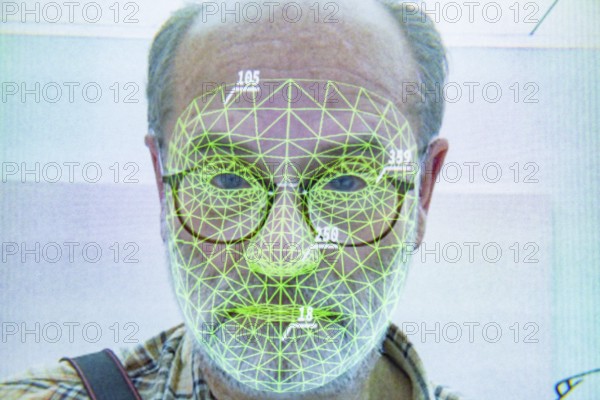 On October 25, 2025, the last hall of the permanent exhibition, Abenteuer Mensch, was opened with a completely new concept at the German Hygiene Museum Dresden. Over the past year, a curatorial team from the museum worked with over 100 interested people from Dresden's urban society and compiled numerous objects and stories for this exhibition. Both — the exhibits and their usage histories — will be transferred to the museum collection at the end of the project, Dresden, Saxony, Germany