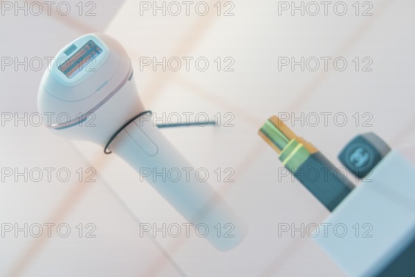 On October 25, 2025, the last hall of the permanent exhibition, Abenteuer Mensch, was opened with a completely new concept at the German Hygiene Museum Dresden. Over the past year, a curatorial team from the museum worked with over 100 interested people from Dresden's urban society and compiled numerous objects and stories for this exhibition. Both — the exhibits and their usage histories — will be transferred to the museum collection at the end of the project. Hair Remover, Dresden, Saxony, Germany