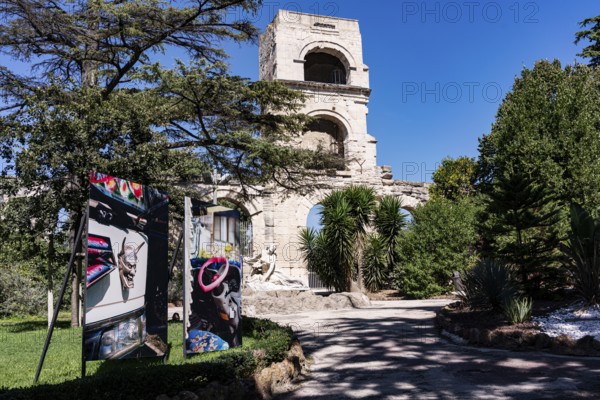 Park, Jardin d'Ete, exhibition, Arles, France