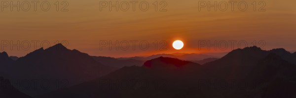 Sunset from Zeigersattel am Nebelhorn, 2224m, Allgäu Alps, Allgäu, Bavaria, Germany