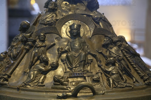 Bronze baptismal font, Hildesheim Cathedral or High Cathedral Church of St. Mary's Ascension in pre-Romanesque style, Cathedral of the Roman Catholic Diocese of Hildesheim, UNESCO World Heritage Site, Hildesheim, Lower Saxony, Germany