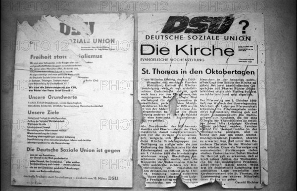 Germany, Freiberg, 12.8.1992, an article used as a poster in the weekly magazine Die Kirche an einer Hauswand in Freiberg/Saxony, DSU, German Social Union, Freedom instead of Socialism