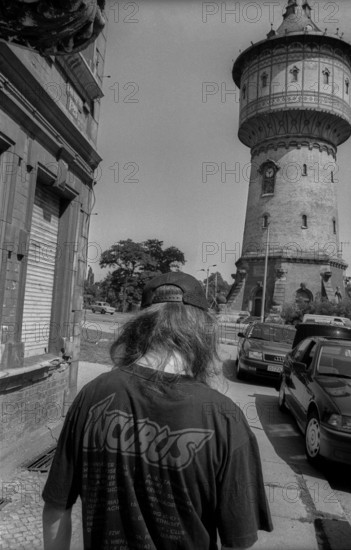Germany, Halle, 5.8.1992, teenager, Wasserturm Nord