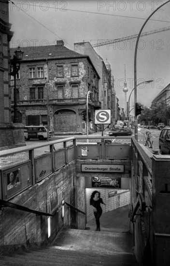 Germany, Berlin, 31.7.1992, Oranienburger Strasse, (S-Bahn station), Tucholskystraße