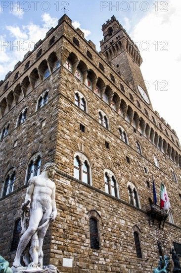 Fountain of Neptune (Fontana del Nettuno) and Palazzo Vecchio (Old Palace) in the background. Florence, Province of Florence, Italy