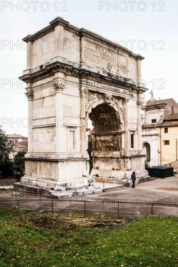 Arch of Titus, constructed in 82 AD by Roman Emperor Titus Flavius to commemorate the Siege of Jerusalem. Rome, Province of Rome, Italy