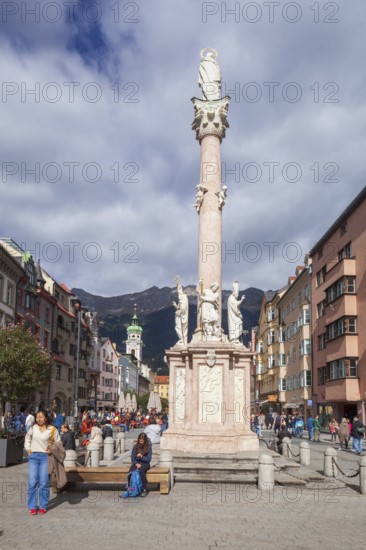 Maria-Theresien-Straße with Anna's Column, Old Town, Innsbruck, Tyrol, Austria